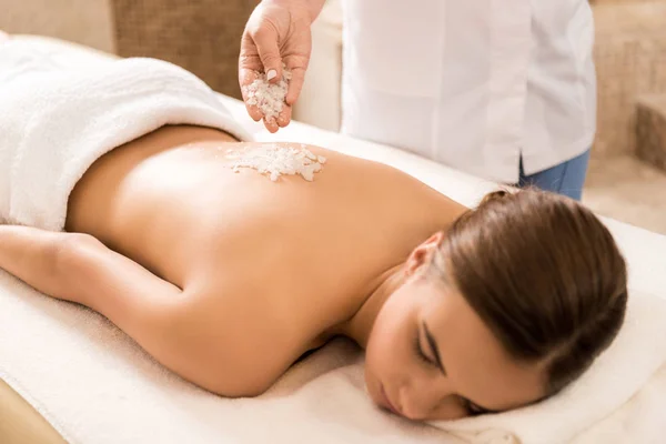 Massage with salt scrub — Stock Photo, Image