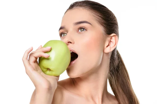 Молода жінка з яблуком — стокове фото