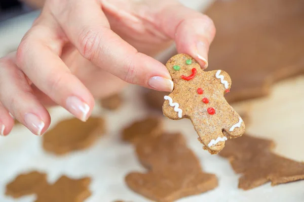 Cute gingerbread man — Stock Photo