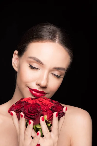 Femme avec bouquet de roses — Photo de stock