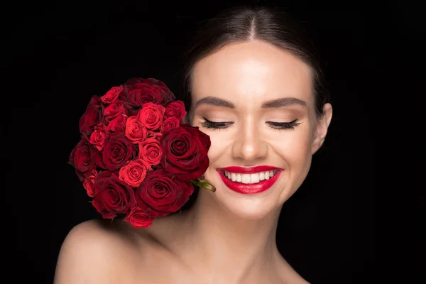 Femme avec bouquet de roses — Photo de stock