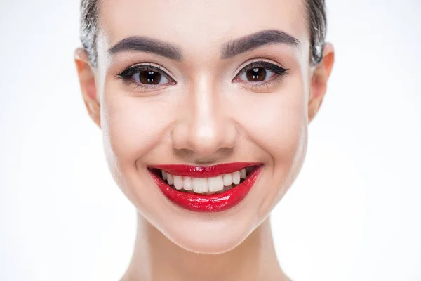 Femme aux lèvres rouges juteuses — Photo de stock