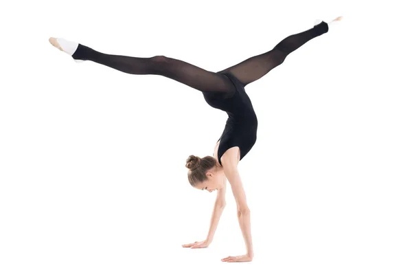 Тренировка художественной гимнастики — стоковое фото