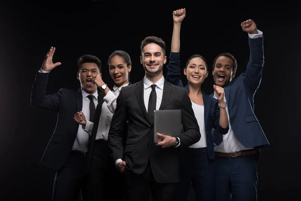 Gruppe selbstbewusster Geschäftsleute — Stockfoto