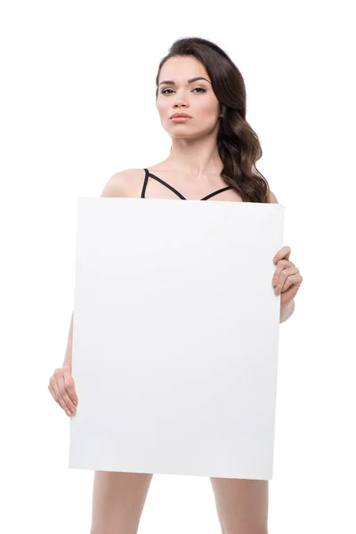 Mujer con pancarta en blanco - foto de stock