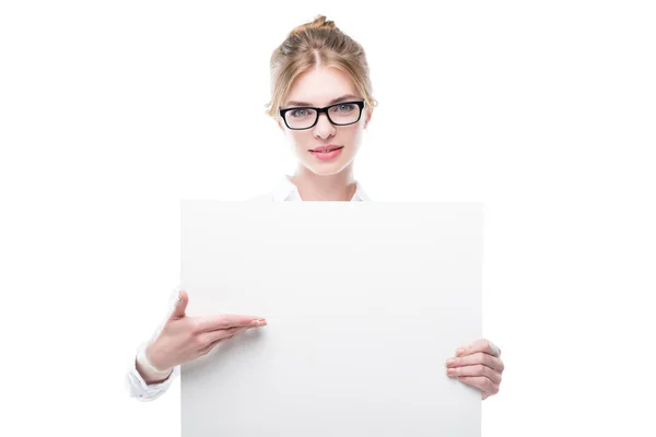 Businesswoman presenting blank card — Stock Photo