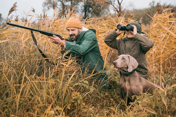 Bird hunting — Stock Photo