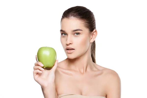 Jeune femme avec pomme — Photo de stock