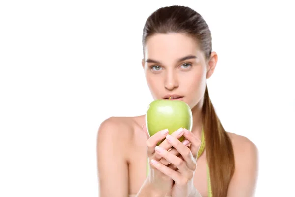 Giovane donna con mela — Foto stock