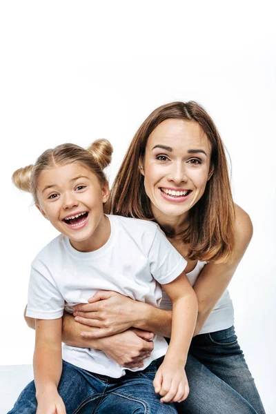 Mère et fille s'amusent ensemble — Photo de stock