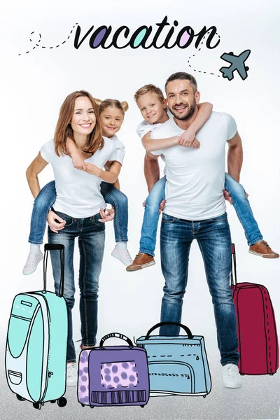 Padres apoyando a niños felices - foto de stock