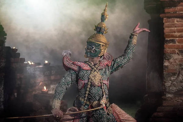 Thailändsk traditionell dans av Ramayana dansen — Stockfoto