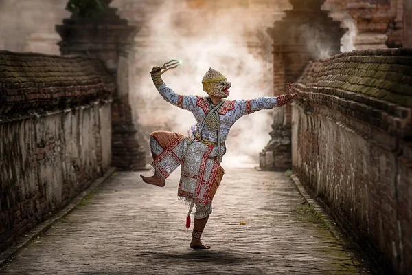 Dança tradicional tailandesa da dança Ramayana — Fotografia de Stock