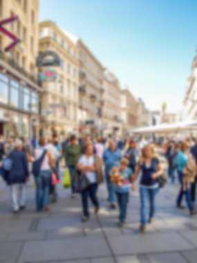 İnsanlar, genel arka plan, kasıtlı olarak blurr ile şehir sokak