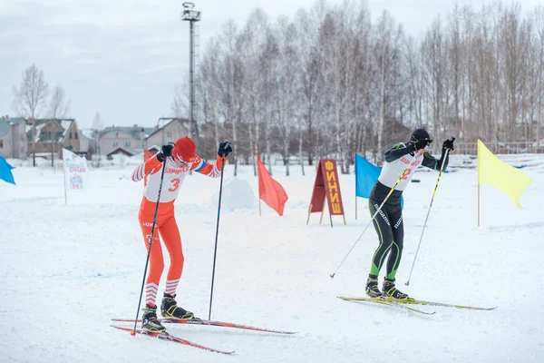 Zarinsk Russia Marzo 2020 Sci Sci Massa Sci Tra Gli — Foto Stock