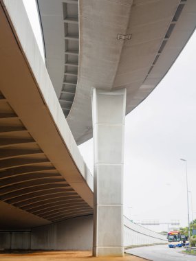 Perspektif inşaat Butterworth, Penang köprüde altından