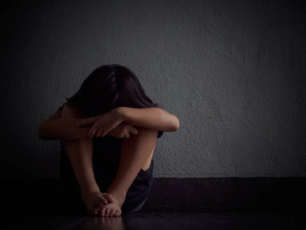 Little boy unhappy sad and tress alone — Stock Photo, Image