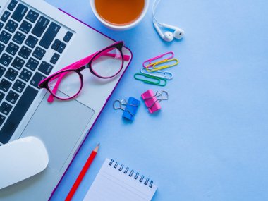 Düz yatıyordu, en iyi görünümü office tablo Resepsiyon çerçevesi.