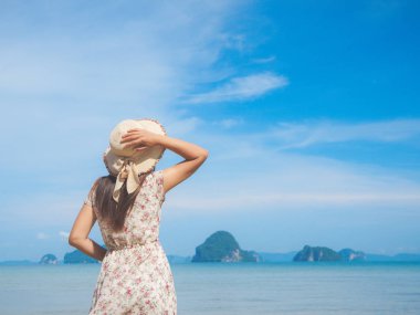 Seyahat ve yaz konsepti.