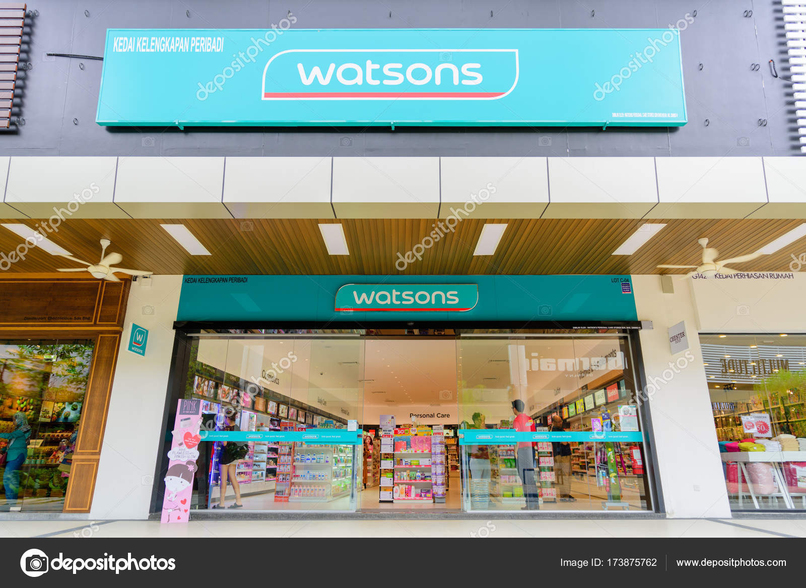 Penang Malaysia Nov 11 2017 Watsons Personal Care Stores Stock Editorial Photo C Spukkato 173875762
