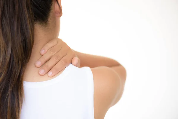 Primeros planos mujer cuello y hombro dolor y lesión . — Foto de Stock