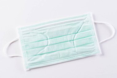 Koruyucu yüz maskesi ya da tıbbi maske. Tıbbi koruyucu sargı bezi. Coronavirus ve pm 2.5 maskesini koru.