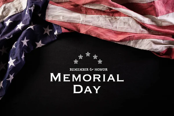 悼念日快乐美国国旗的文字记住 Honor在黑板背景下 五月二十五日 — 图库照片