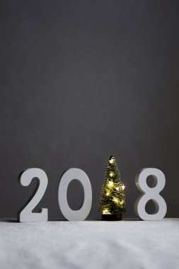 karla kaplı sahada orada sayılar 2018 yerine tek parça köknar ağacı ışıkları kızdırma 