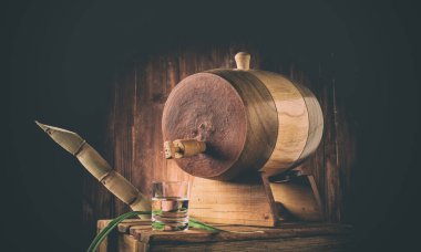 Şeker kamışı likörü Geleneksel Brezilya Cachaa Alkolik içkisi