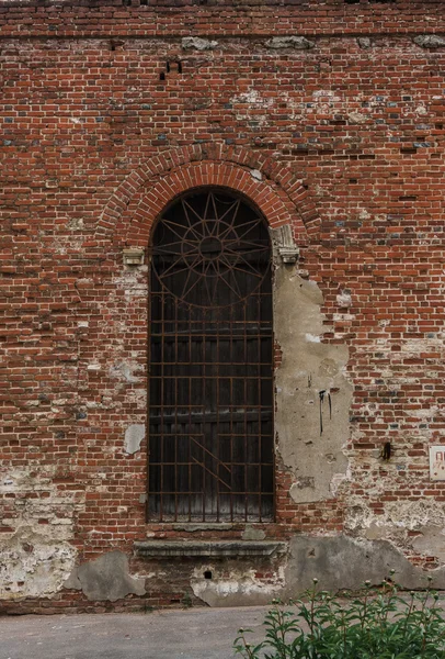 Çubuklarla antik kale kapı