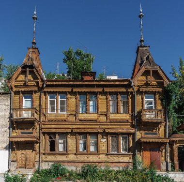 Samara merkezi eski ahşap evde
