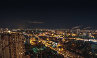 Panorama Voronezh kenti gece yüksek bina çatı üst, Rusya Federasyonu