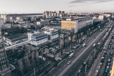 Kentsel peyzaj, dramatik moody sesleri, gece cityscape şehirde Voronezh 