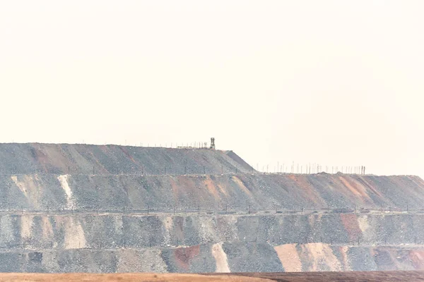 Quarry for the extraction of iron ore — Stock Photo, Image