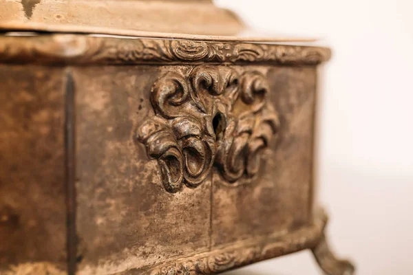 Relief pattern on a vintage casket — Stock Photo, Image