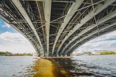 rinity köprü veya Troitsky Köprüsü Neva Nehri, Saint Petersburg