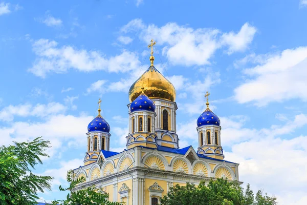 Katedrála Nanebevzeti - hlavní pravoslavné církve městě Yelets, katedrální kostel Elets diecéze — Stock fotografie