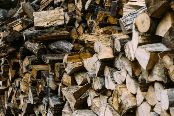Brandhout, houten achtergrond — Stockfoto