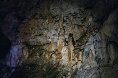 İç antik yeraltı Mağarası