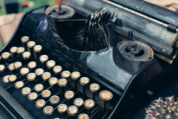 Antique Typewriter, Vintage Typewriter Machine