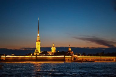 Peter ve Paul Fortress, St. Petersburg, geceleri Hare adada bulunan