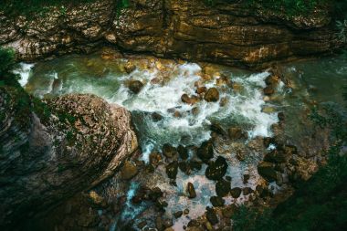 Kanyon, su buhar akan nehir dağ Üstten Görünüm