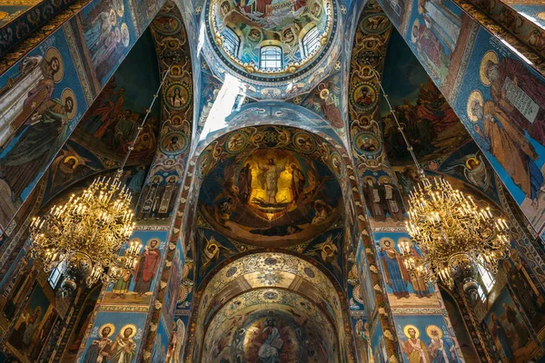 São Petersburgo, Rússia - Por volta de junho de 2017: Interior da Igreja do Salvador em Sangue Derramado em São Petersburgo — Fotografia de Stock