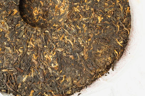 Staré Shu Puerh čínské fermentovaný černý čaj, pohled shora — Stock fotografie