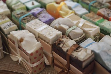 El yapımı doğal çevre sabun