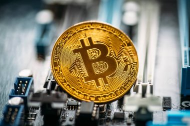 Cryptocurrency bitcoin para. Kripto para birimi için kavramsal görüntü