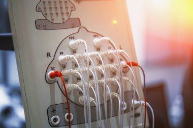 Modern encephalograph Kliniği. EEG veya elektroansefalografi araştırma kavramı