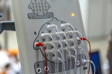 Modern encephalograph Kliniği. EEG veya elektroansefalografi donanım ekipmanları
