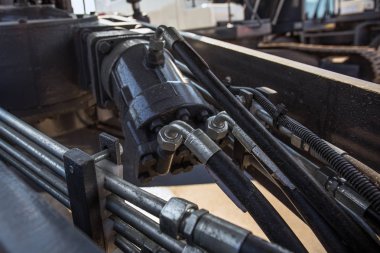 Hidrolik sistem, çelik borular ve kaldırma mekanizması modern Ekskavatör, Tarım makineleri, kauçuk yedek parçaları