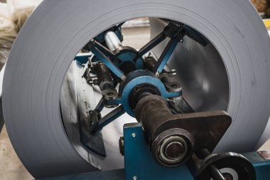 Sac rulo şekillendirme makinesi fabrikası atölye, paslanmaz çelik ve metal imalat sanayi